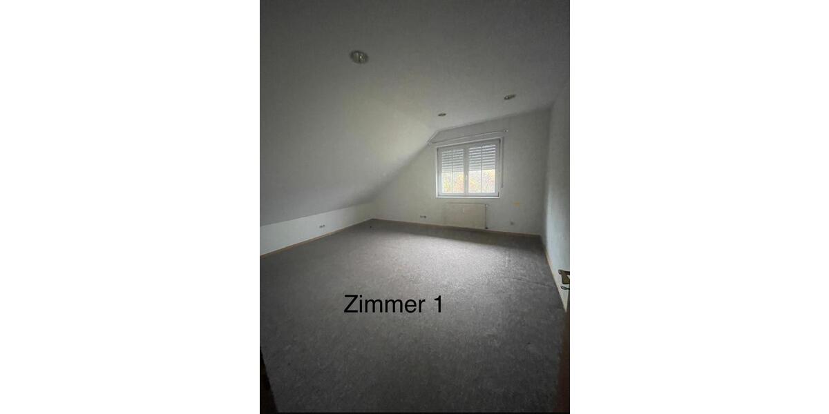 Dachgeschoßwohnung Balve - 3 Zimmer, 110 m&sup2;, 850&euro; | Angebot:26614573