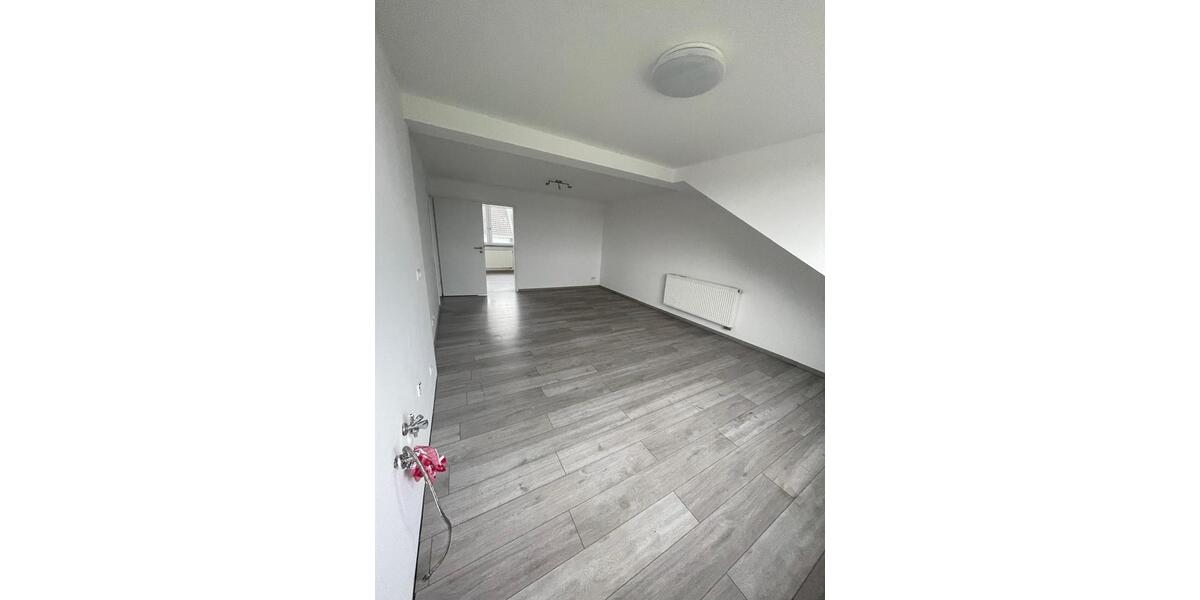 Dachgeschoßwohnung Stolberg (Rhld.) Gressenich - 2 Zimmer, 64 m&sup2;, 700&euro; | Angebot:24719381