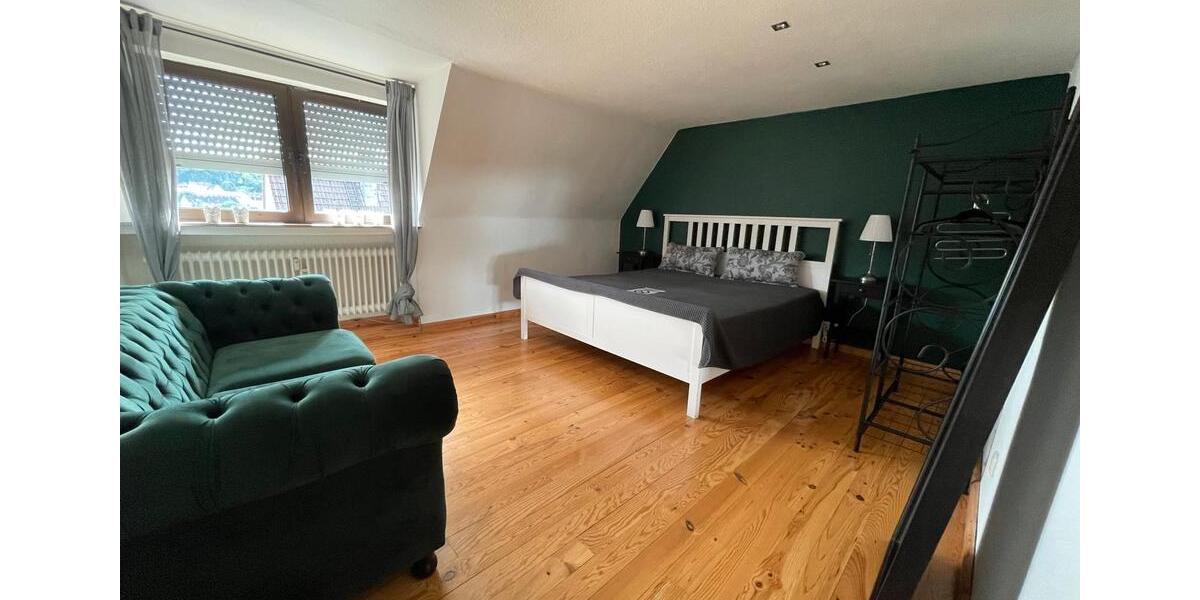 Wohnen auf Zeit Lüdenscheid - 5 Zimmer, 100 m&sup2;, 120&euro; | Angebot:24563451