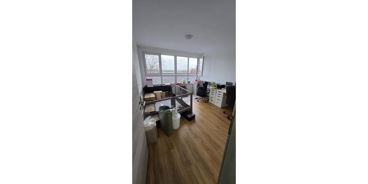 Erdgeschoßwohnung Cleebronn - 3 Zimmer, 116 m&sup2;, 1.300&euro; | Angebot:25985918