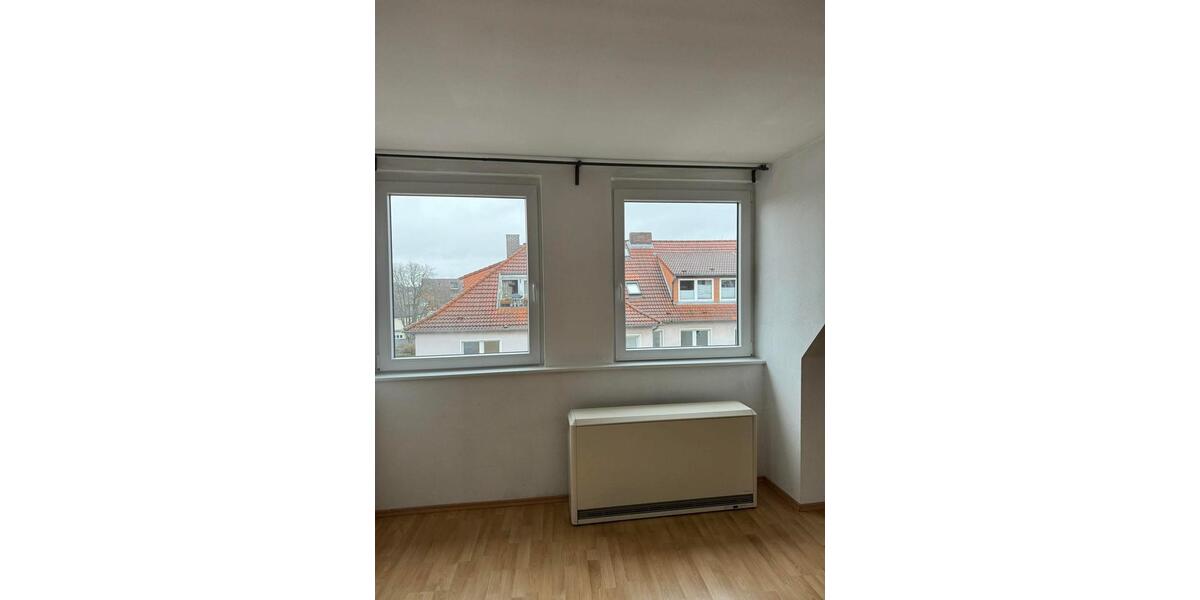 Dachgeschoßwohnung Hannover Vahrenwald-List - 1 Zimmer, 40 m&sup2;, 428&euro; | Angebot:25883973