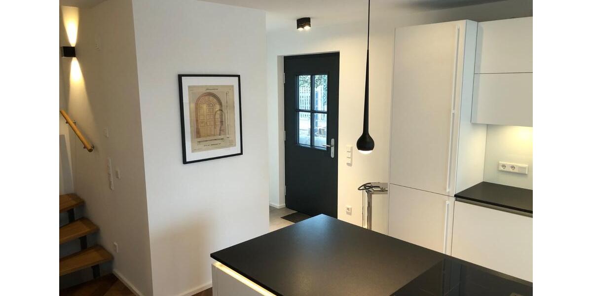 Etagenwohnung München Allach-Untermenzing - 5 Zimmer, 140 m&sup2;, 1.300&euro; | Angebot:25049296