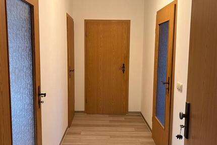 Wohnung Roßwein - 3 Zimmer, 62 m&sup2;, 372&euro; | Angebot:24610978