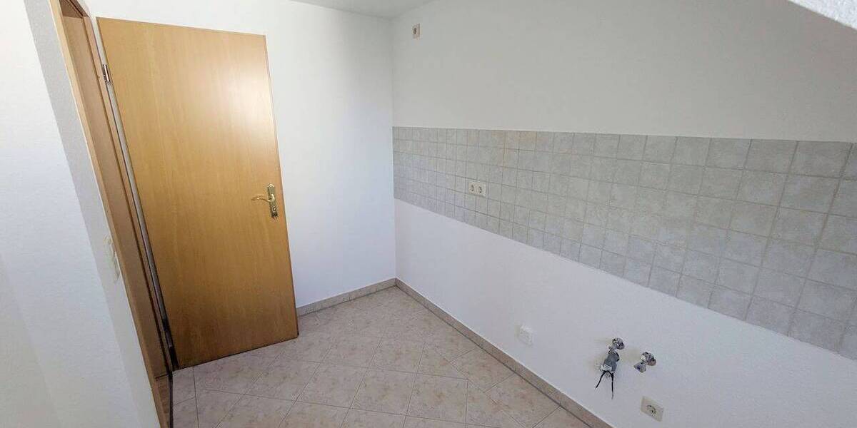 Etagenwohnung Zwickau Bahnhofsvorstadt - 1 Zimmer, 40 m&sup2;, 240&euro; | Angebot:26142542