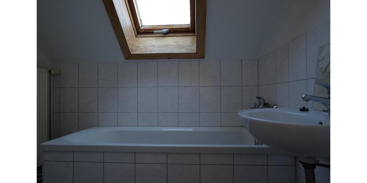 Dachgeschoßwohnung Calbe (Saale) - 2 Zimmer, 36 m&sup2;, 199&euro; | Angebot:12154952