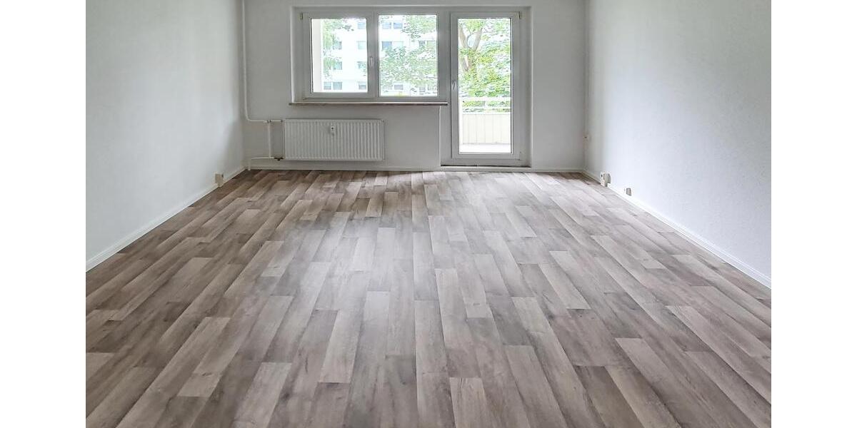 Etagenwohnung Neubrandenburg Carlshöhe - 5 Zimmer, 78 m&sup2;, 534&euro; | Angebot:25750669