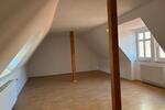 Dachgeschoßwohnung Weißenfels - 1 Zimmer, 51 m&sup2;, 303&euro; | Angebot:23860103