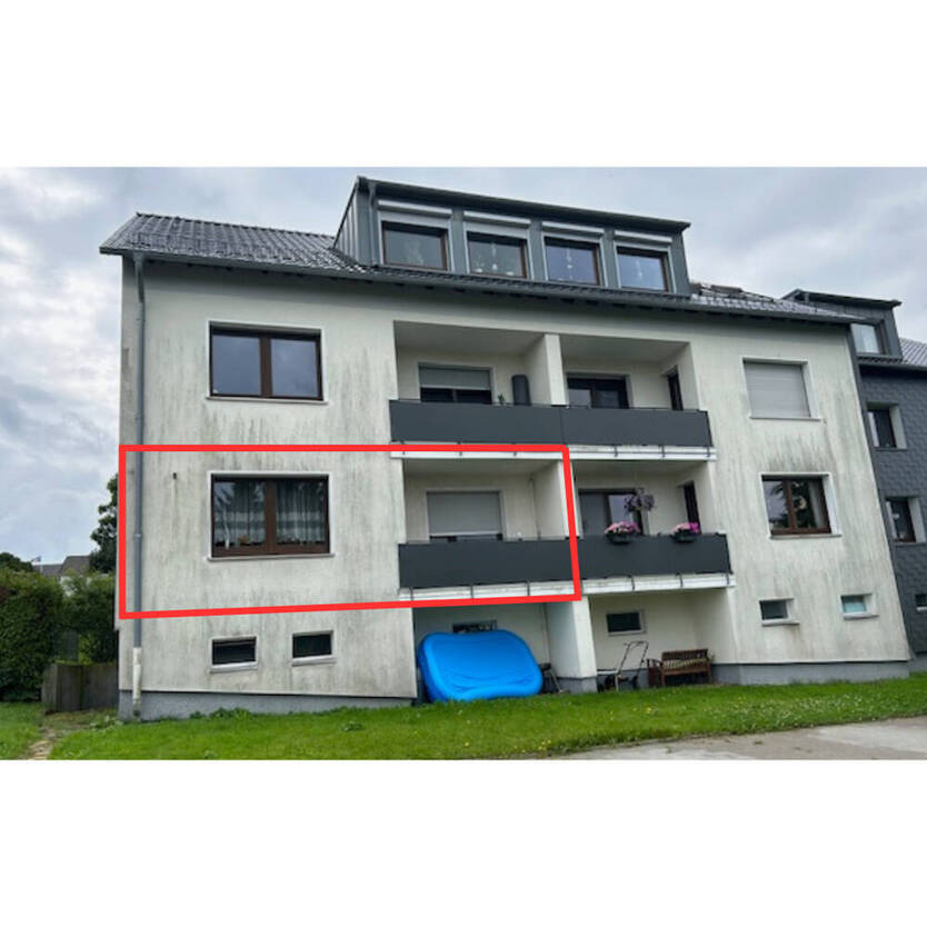 Renovierte DreiZimmerwohnung im Erdgeschoss - Stellplatz - Balkon