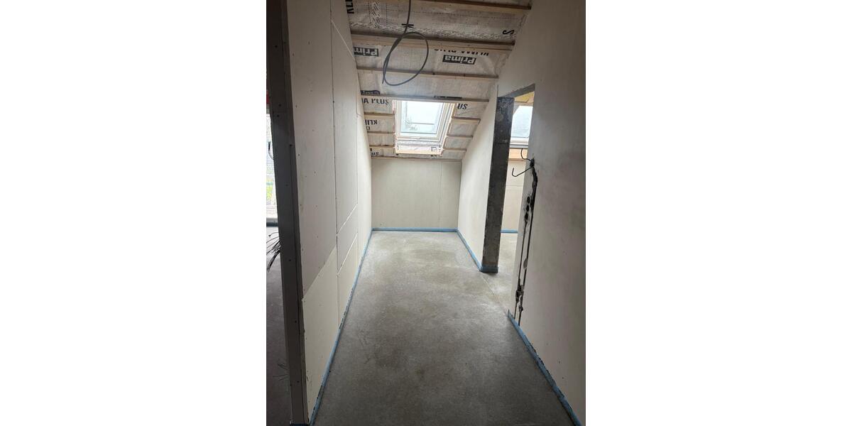 Dachgeschoßwohnung Siegburg - 2 Zimmer, 76 m&sup2;, 1.070&euro; | Angebot:24690315