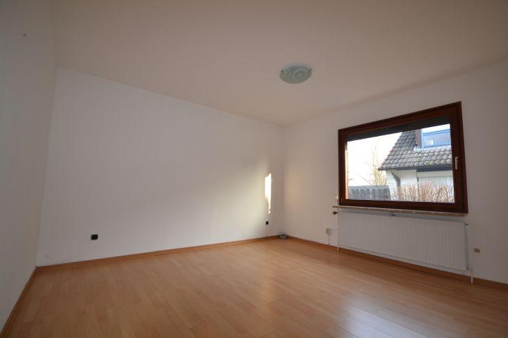 Einfamilienhaus Nordhastedt - 4 Zimmer, 134 m&sup2;, 1.100&euro; | Angebot:24747305