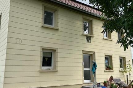 5-Zimmer-Einfamilienhaus mit Garten, 2 Stellplätzen & Einbauküche 5 zimmer