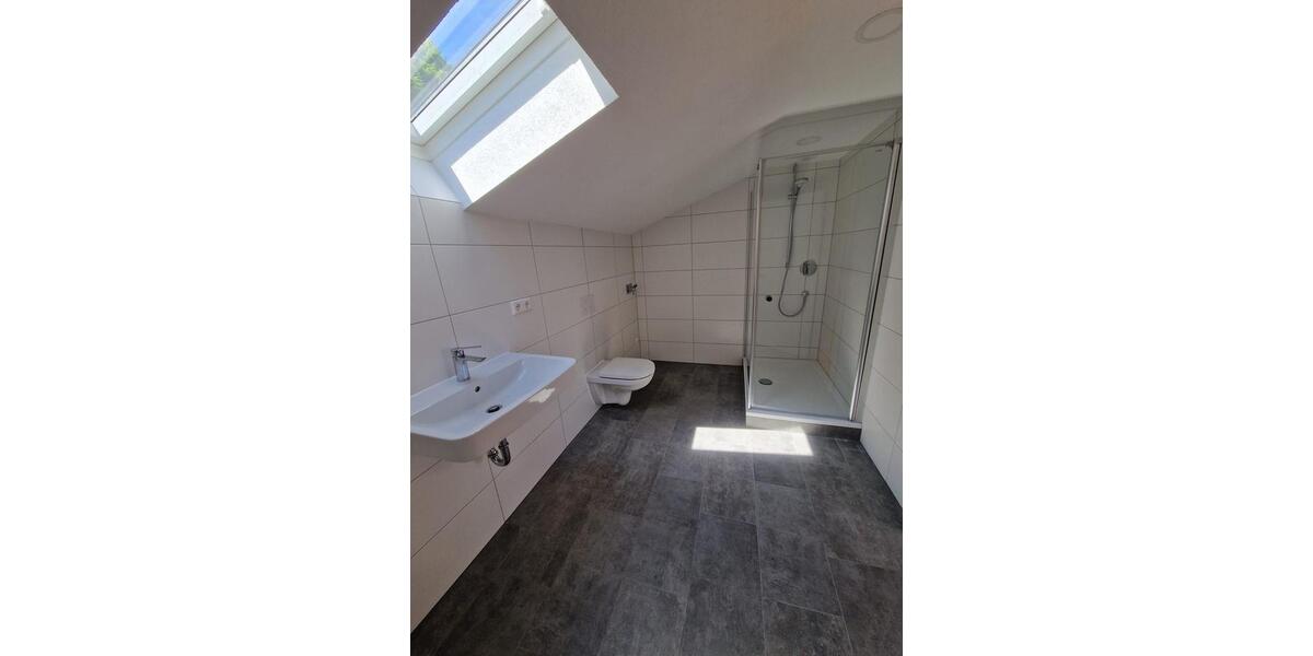 Dachgeschoßwohnung Steinheim am Albuch - 2.5 Zimmer, 65 m&sup2;, 675&euro; | Angebot:25592101