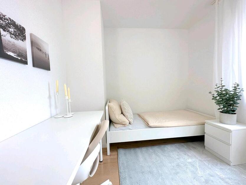Ab 1. August ist ein WG-Zimmer frei.