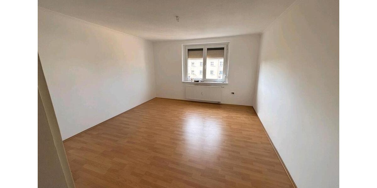 frisch renovierte 3-Raum-Wohnung inkl. Einbauküche nahe Leipzig 3 zimmer