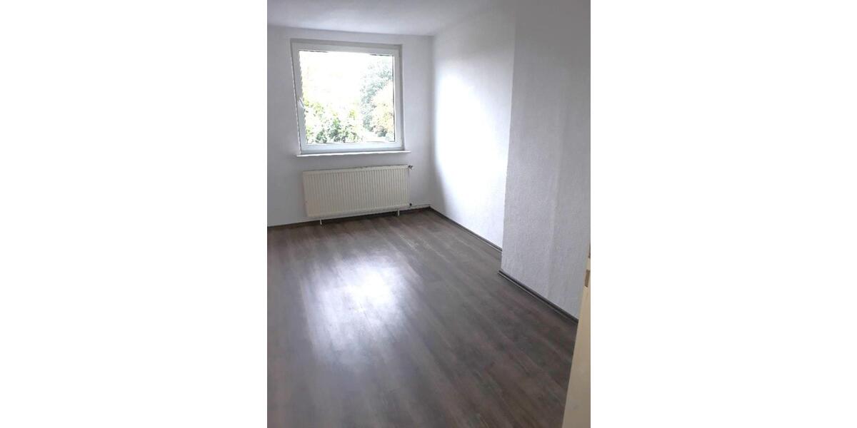 Etagenwohnung Wilhelmshaven - 4 Zimmer, 94 m&sup2;, 594&euro; | Angebot:23314406