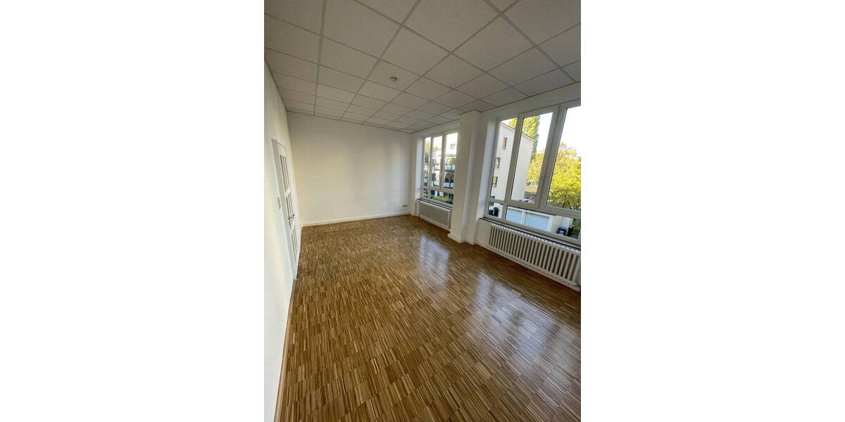 Etagenwohnung Hannover List - 3 Zimmer, 97 m&sup2;, 1.310&euro; | Angebot:26168059