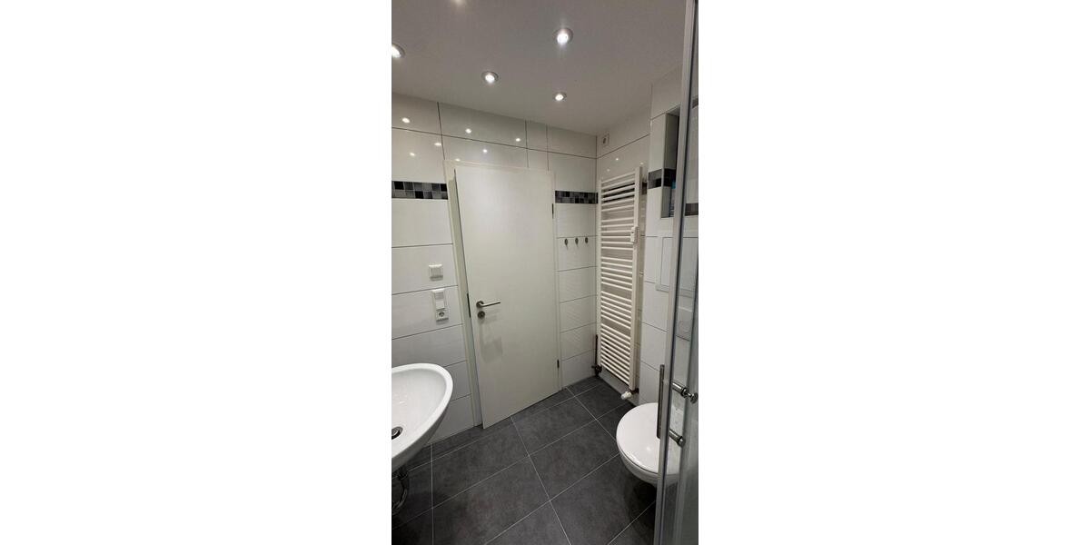 Dachgeschoßwohnung Krefeld Benrad - 2 Zimmer, 60 m&sup2;, 750&euro; | Angebot:26536681