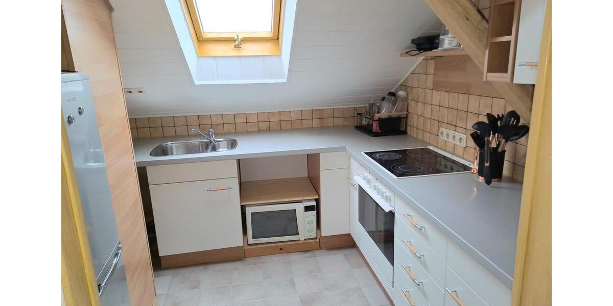 Dachgeschoßwohnung Egglham - 4 Zimmer, 88 m&sup2;, 460&euro; | Angebot:23751513