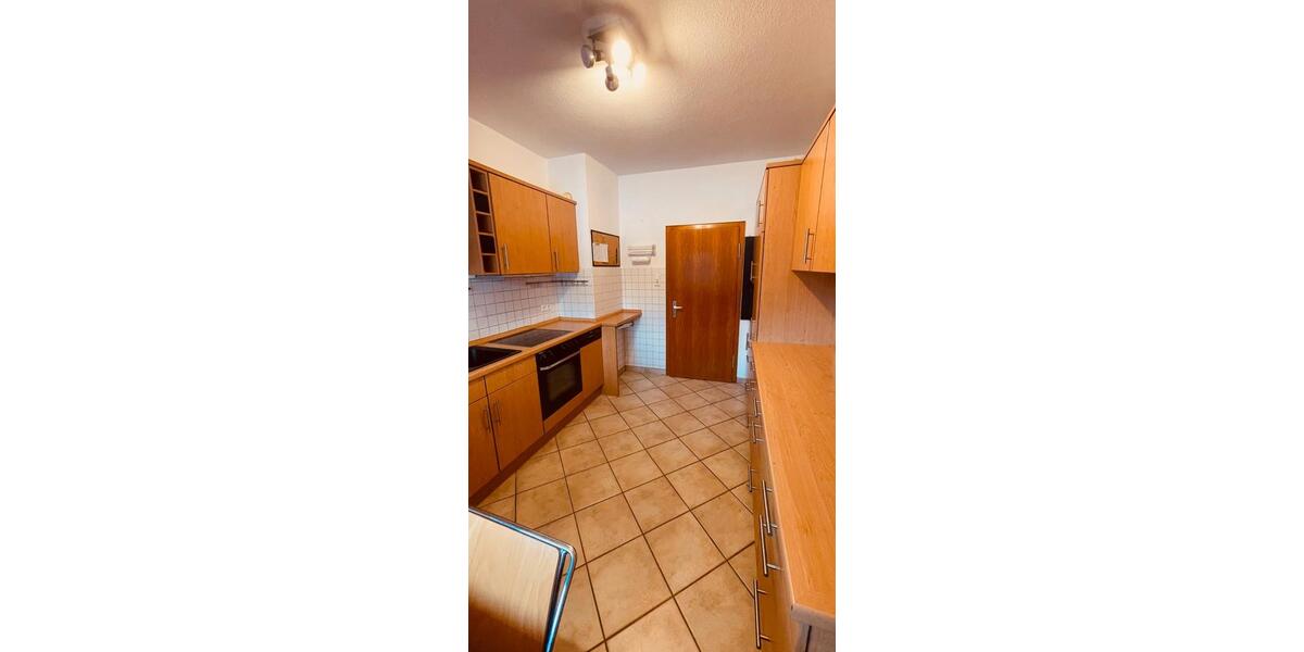 Doppelhaushälfte Lage - 6 Zimmer, 235 m&sup2;, 1.250&euro; | Angebot:26665107
