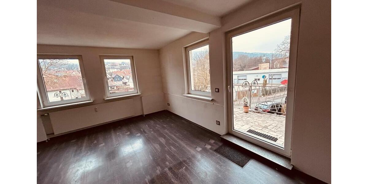 Etagenwohnung Lohr am Main - 2 Zimmer, 82 m&sup2;, 600&euro; | Angebot:25637804