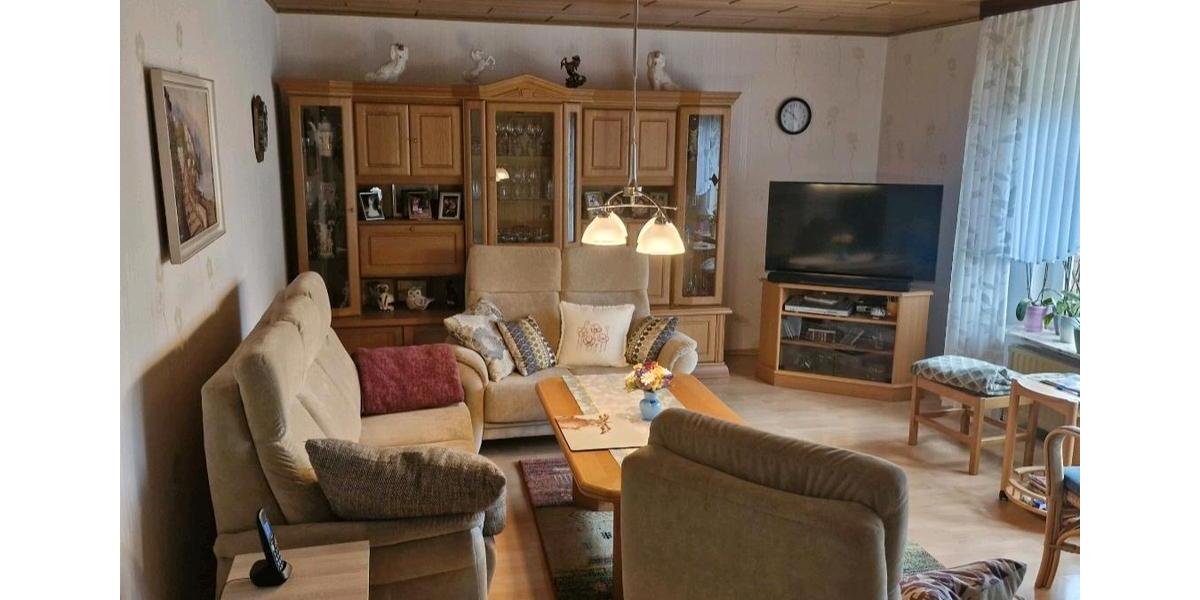 Einfamilienhaus Moormerland - 8 Zimmer, 200 m&sup2;, 1.300&euro; | Angebot:24388218