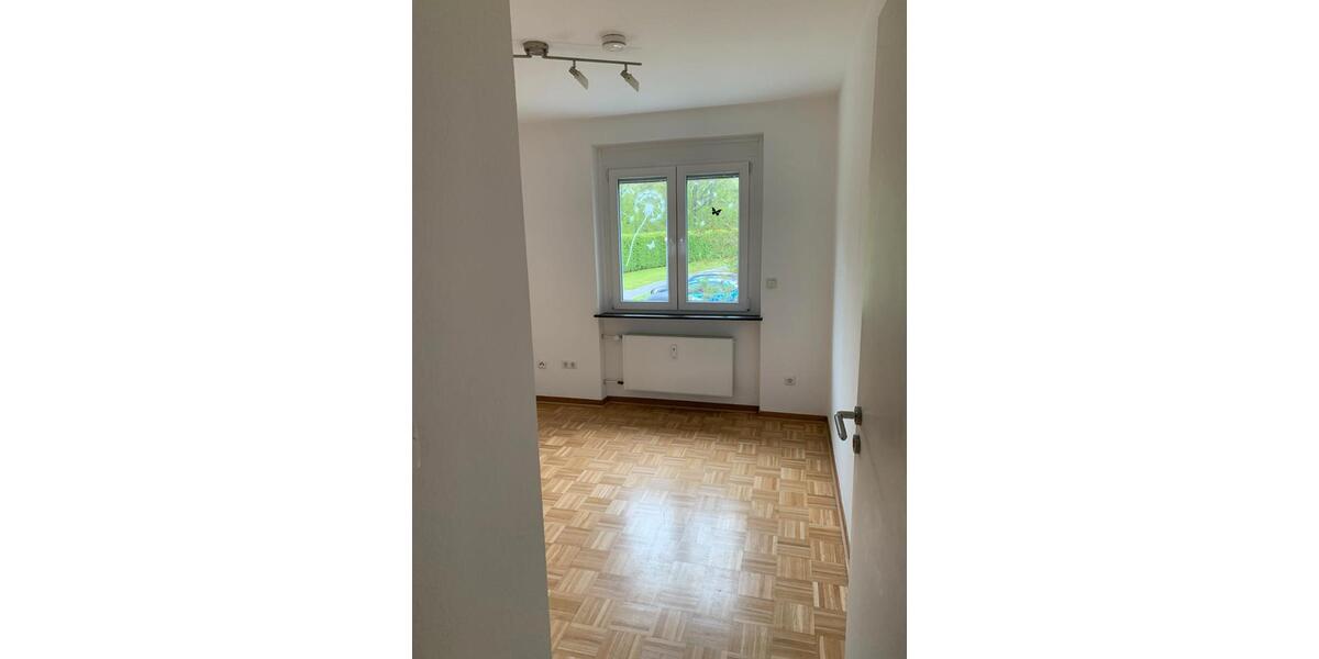 Erdgeschoßwohnung Gießen Anneröder Siedlung - 5 Zimmer, 110 m&sup2;, 1.200&euro; | Angebot:26600860