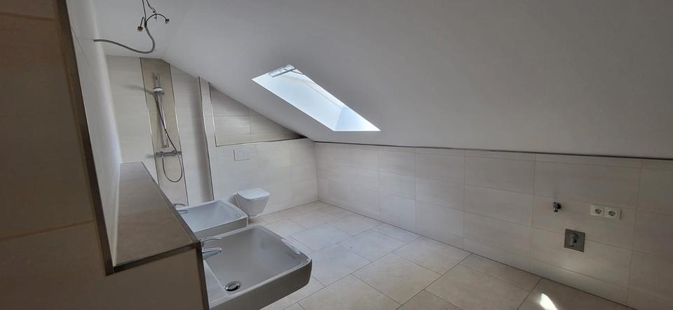 Dachgeschoßwohnung Barßel - 4 Zimmer, 90 m&sup2;, 900&euro; | Angebot:26477590