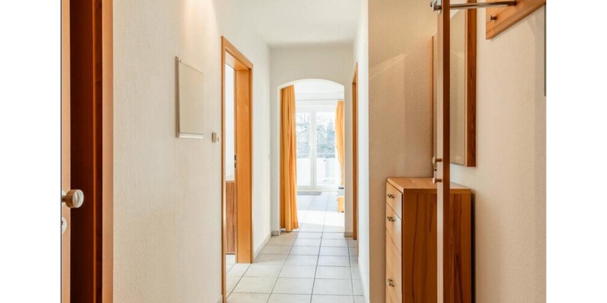 Dachgeschoßwohnung Beckum - 3 Zimmer, 66 m&sup2;, 750&euro; | Angebot:25355111