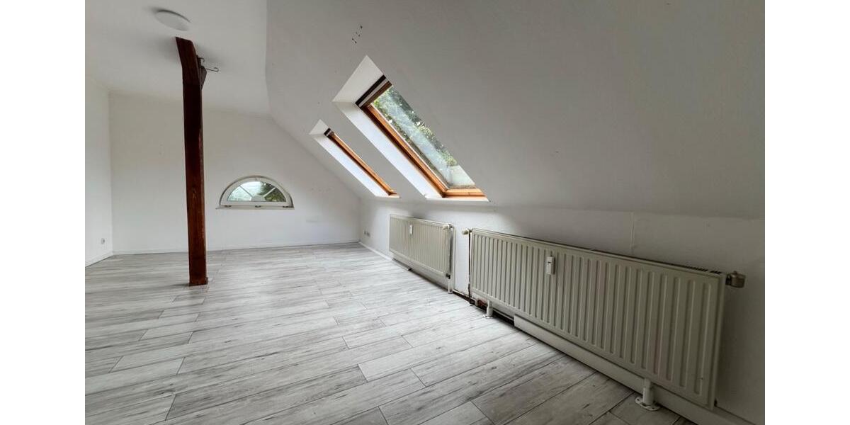 Dachgeschoßwohnung Porta Westfalica - 3 Zimmer, 79 m&sup2;, 630&euro; | Angebot:22213825