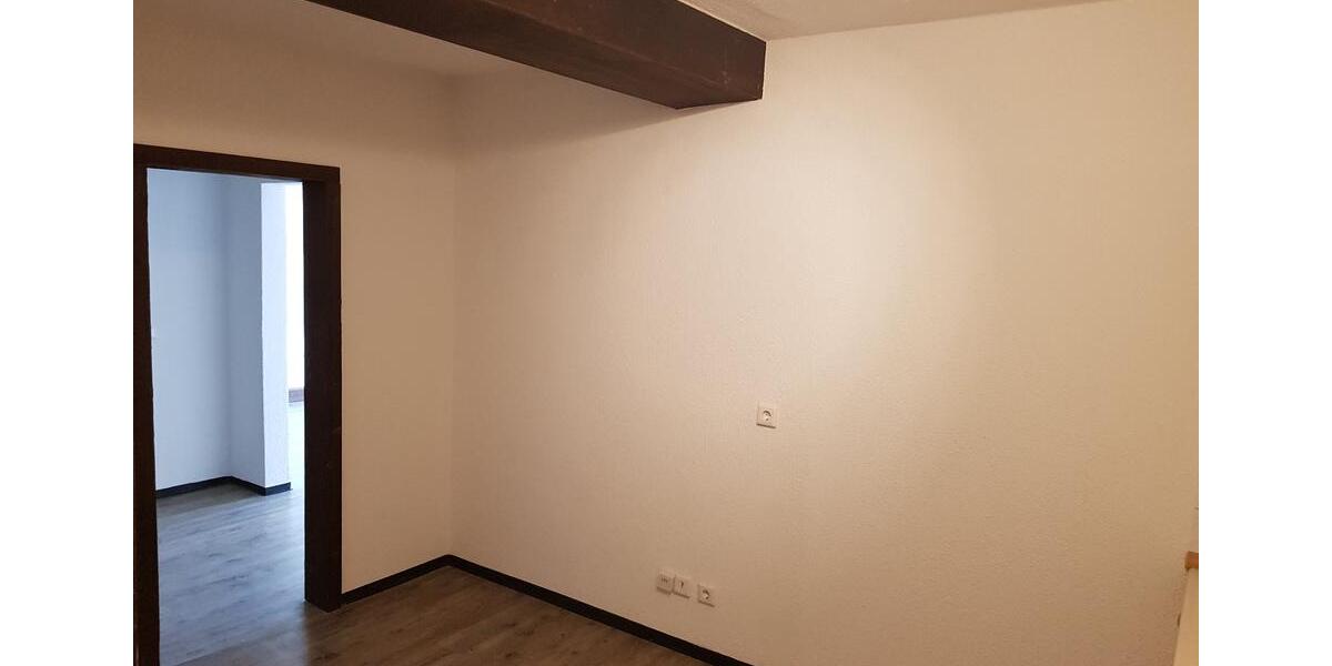 Etagenwohnung Neustadt in Sachsen - 2 Zimmer, 75 m&sup2;, 450&euro; | Angebot:25499833
