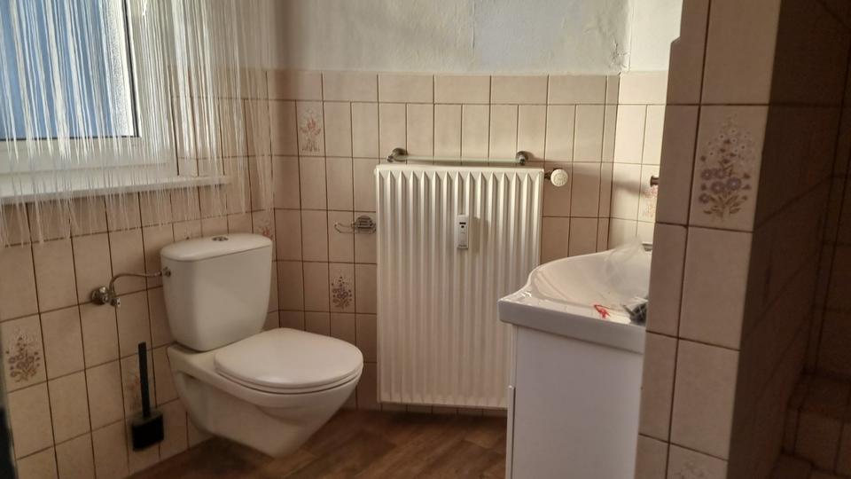 Erdgeschoßwohnung Bad Pyrmont - 4 Zimmer, 90 m&sup2;, 470&euro; | Angebot:24963009