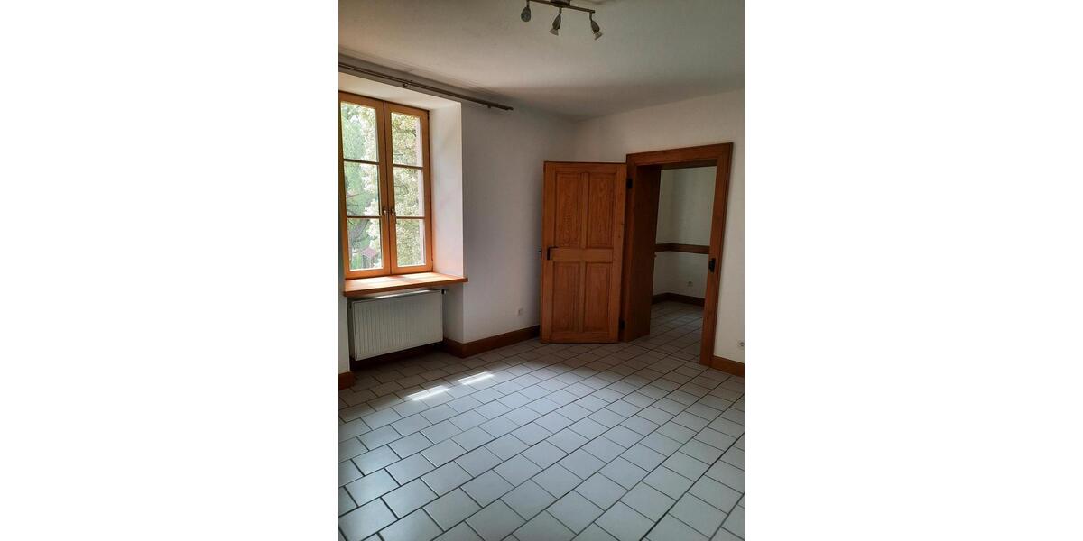 Etagenwohnung Contwig - 2 Zimmer, 40 m&sup2;, 380&euro; | Angebot:25982053