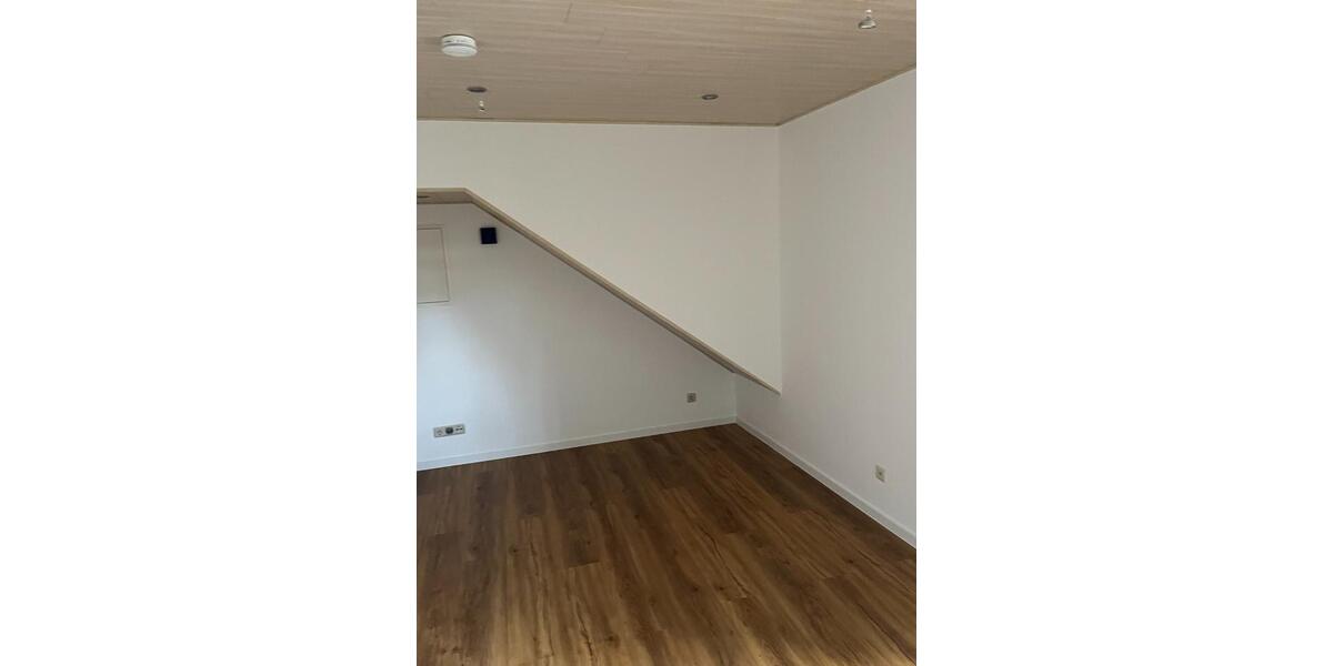 Einfamilienhaus Ottweiler - 3 Zimmer, 90 m&sup2;, 675&euro; | Angebot:25439582