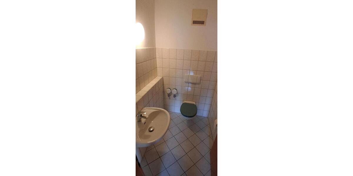 Etagenwohnung Sundern (Sauerland) - 3 Zimmer, 77 m&sup2;, 353&euro; | Angebot:25616698
