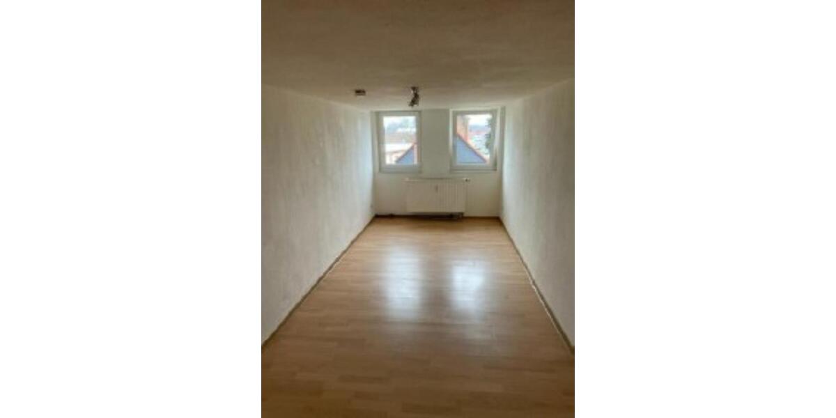 Dachgeschoßwohnung Teuchern - 1.5 Zimmer, 30 m&sup2;, 150&euro; | Angebot:24711521