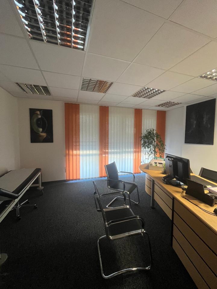 Gepflegte Praxis- oder Bürofläche in Büdingen.