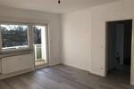 70 qm Wohnung mit Balkon, renoviert zu vermieten 6 zimmer