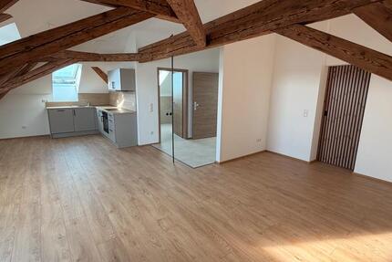 Wohnung Geiselhöring - 2 Zimmer, 67 m&sup2;, 715&euro; | Angebot:26671321