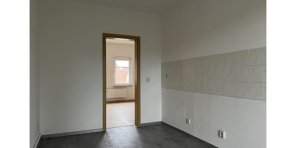 Etagenwohnung Pegau - 1 Zimmer, 38 m&sup2;, 350&euro; | Angebot:25052997