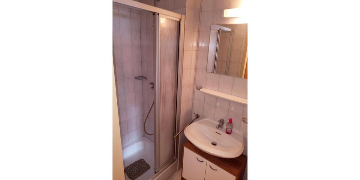 Dachgeschoßwohnung Bad Griesbach im Rottal - 1 Zimmer, 22 m&sup2;, 275&euro; | Angebot:26420385