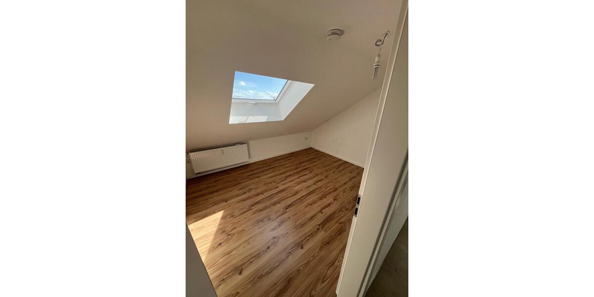 Dachgeschoßwohnung Duderstadt - 2 Zimmer, 42 m&sup2;, 370&euro; | Angebot:25749063