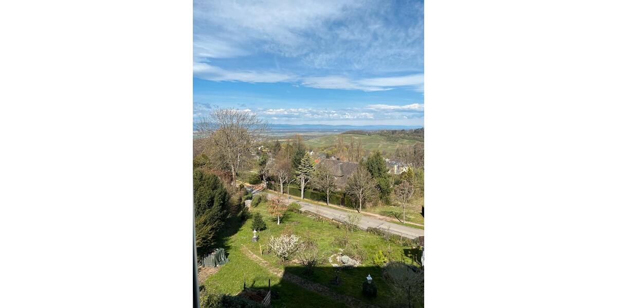 Etagenwohnung Badenweiler - 4.5 Zimmer, 158 m&sup2;, 1.750&euro; | Angebot:26047498