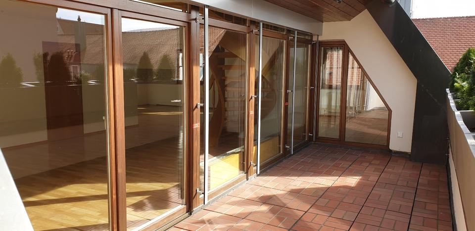 Maisonettenwohnung Ingolstadt - 4 Zimmer, 150 m&sup2;, 1.800&euro; | Angebot:24572770