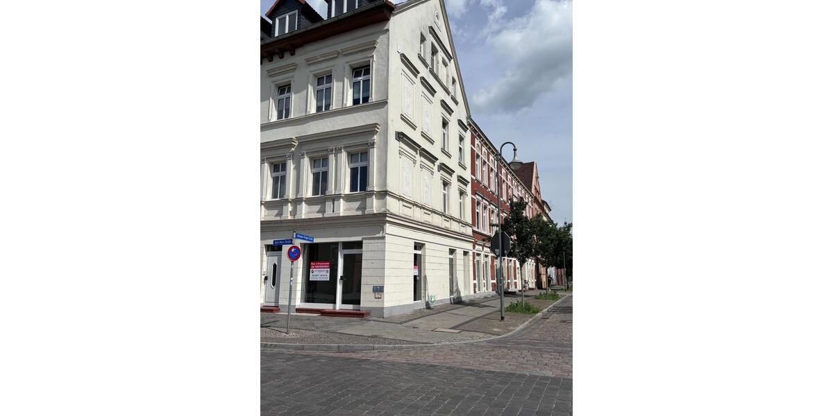 Gewerbefläche im Erdgeschoss in guter Lage zimmer