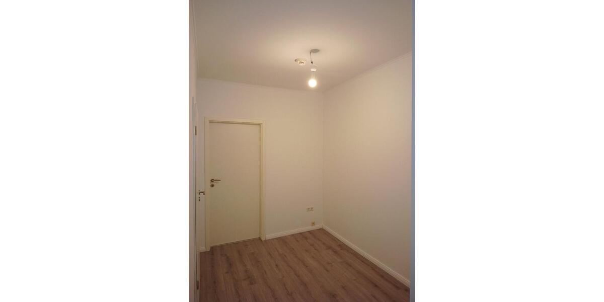 Etagenwohnung Bremerhaven - 1 Zimmer, 43 m&sup2;, 273&euro; | Angebot:24373026