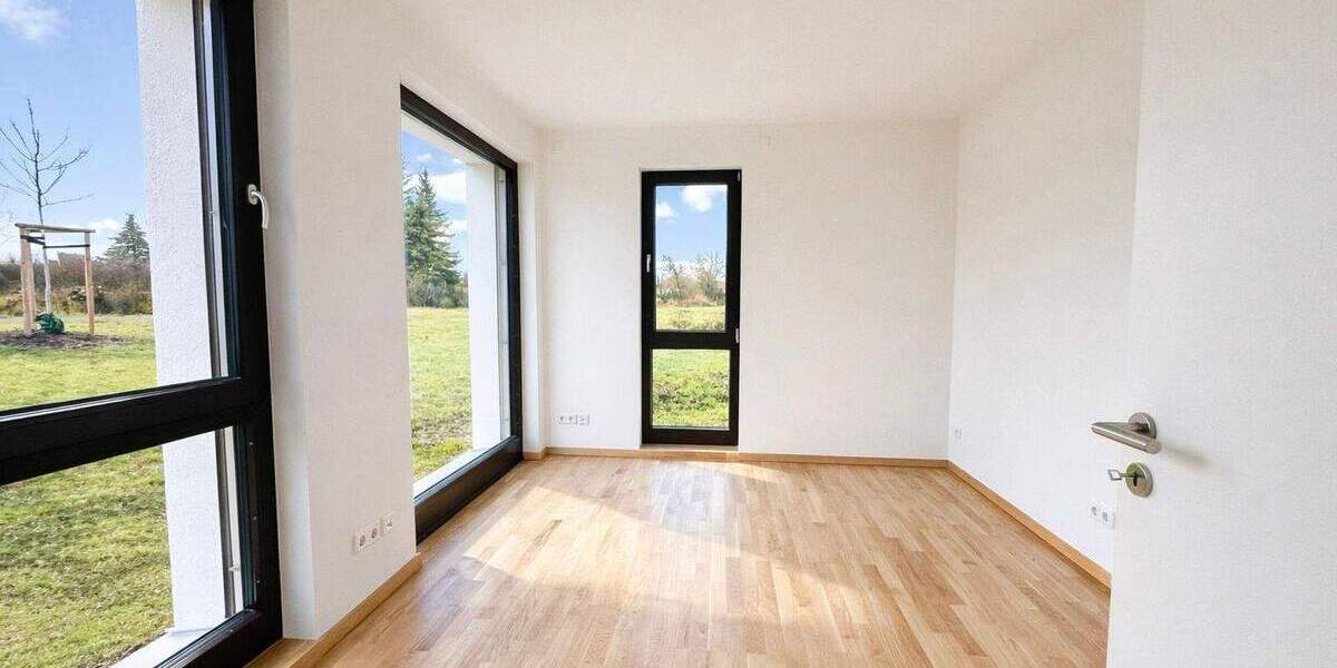 Doppelhaushälfte Zwenkau - 4 Zimmer, 144 m&sup2;, 2.155&euro; | Angebot:25733717