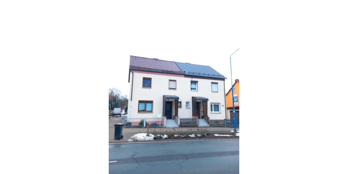 Einfamilienhaus Gotha - 8 Zimmer, 200 m&sup2;, 1.500&euro; | Angebot:26289768