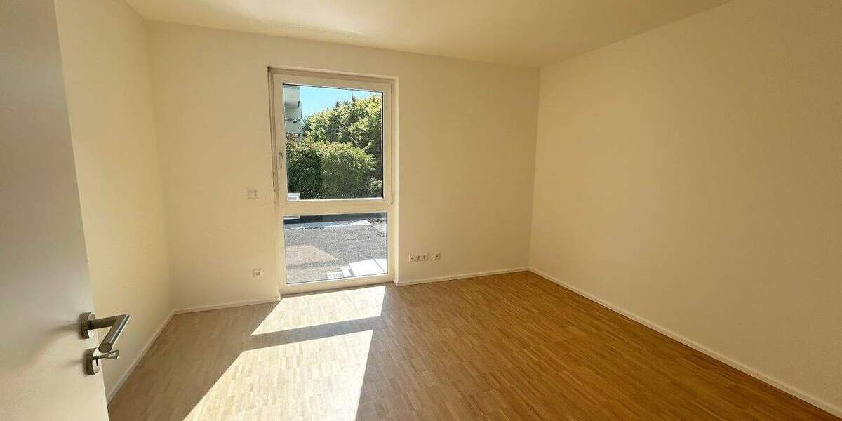 **Familien Willkommen** 4 Zimmer im NEUBAU mit Balkon, 2 Bäder und Einbauküche, Parkett, Aufzug 4 zimmer