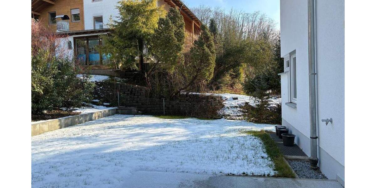 Doppelhaushälfte Landshut Achdorf - 5 Zimmer, 165 m&sup2;, 1.950&euro; | Angebot:24726336