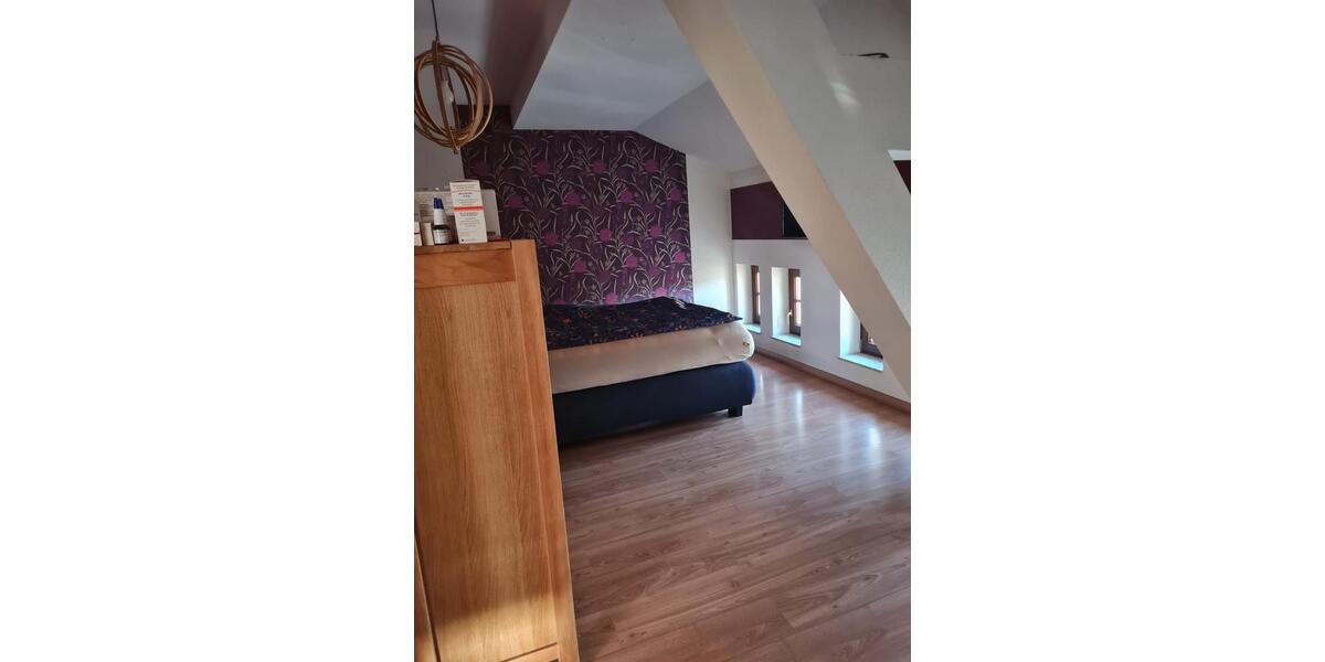 Dachgeschoßwohnung Altenburg - 3.5 Zimmer, 127 m&sup2;, 762&euro; | Angebot:25999853